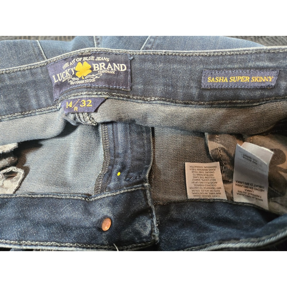Lucky Brand Sasha Super Skinny Jeans Womens 14/32 Medium Wash Blue Denim M Rise - Picture 8 of 9